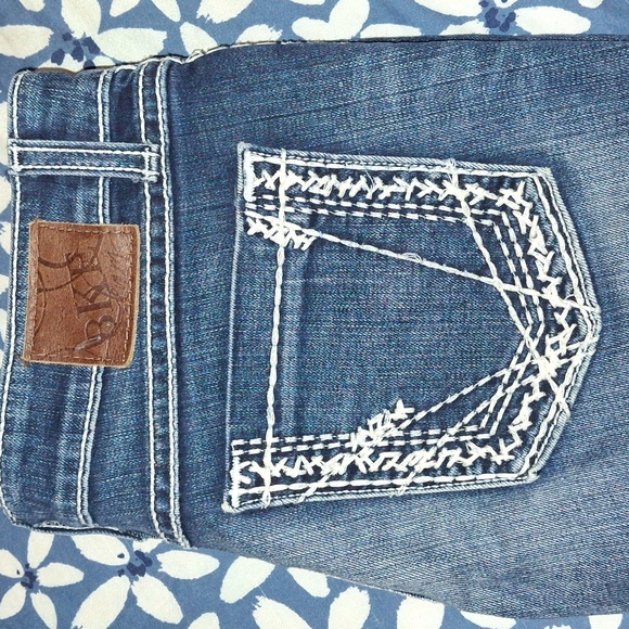 BKE Cut-Off Shorts - Picture 1 of 7